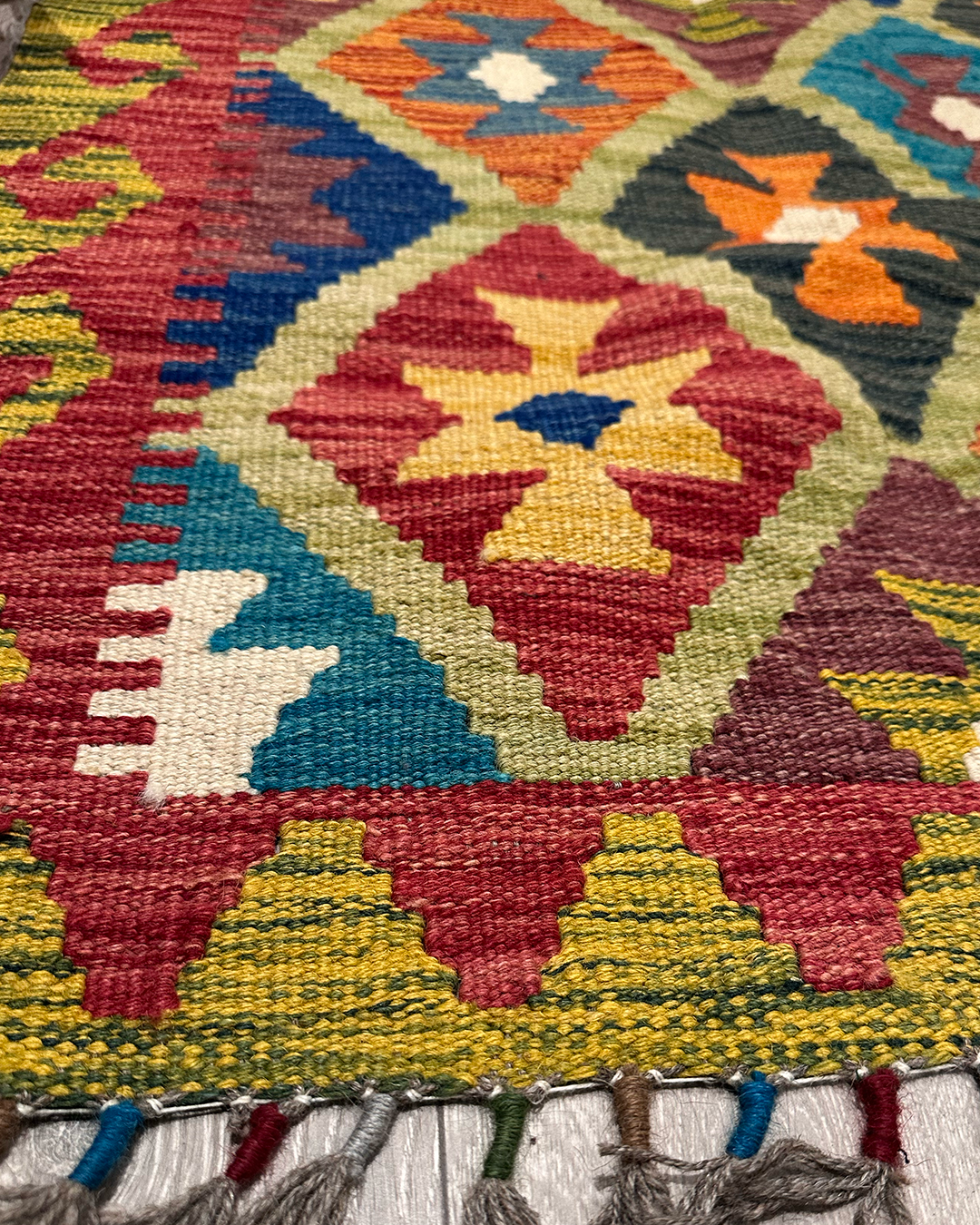 AFGHAN HANDCRAFTED KILIM | ZAMARUD STYLE |