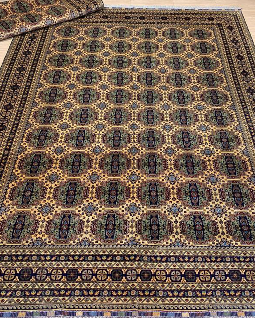 BELGIC HANDCRAFTED RUG | SARA STYLE |