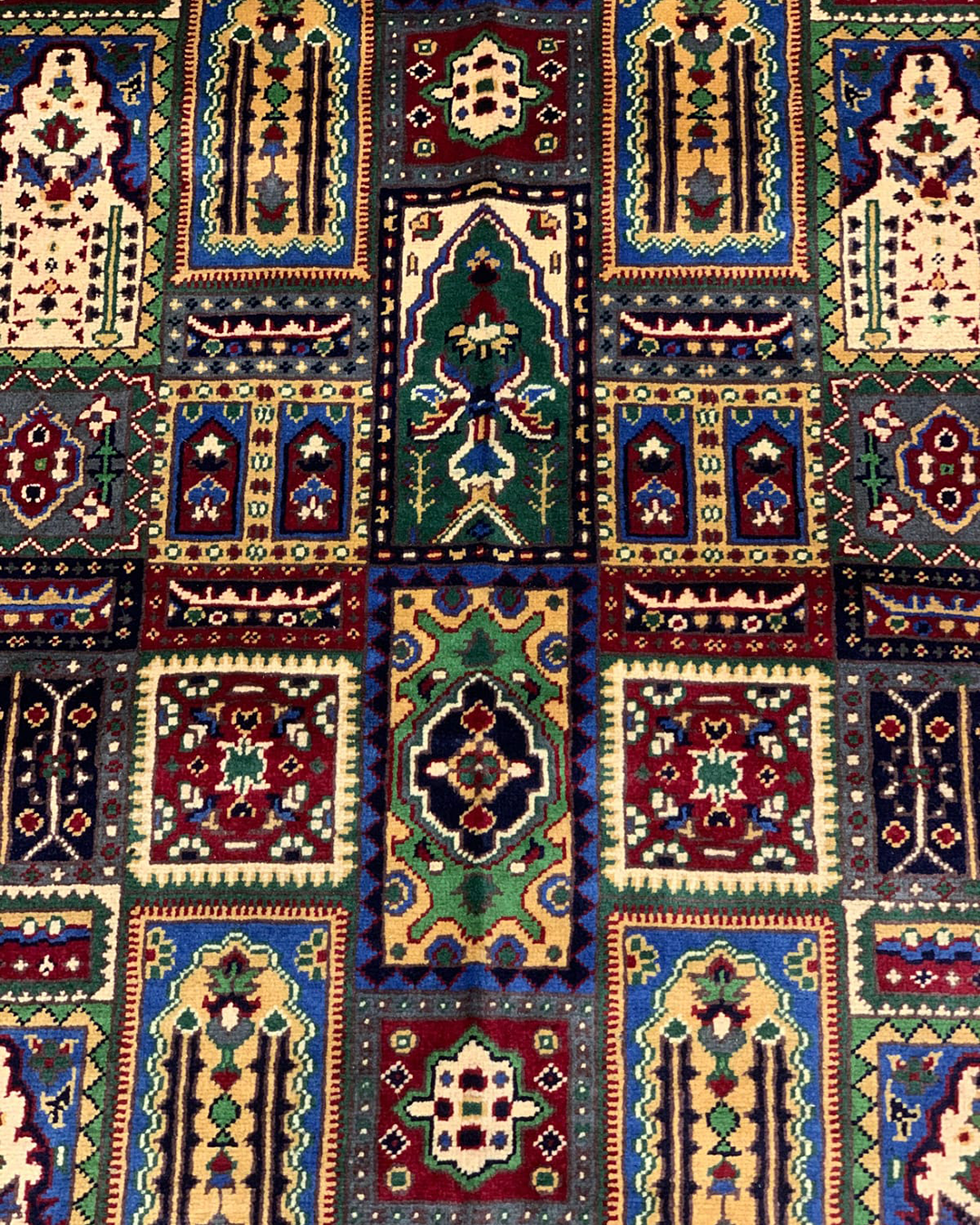 BELGIC HANDCRAFTED RUG | NISANGAH STYLE |