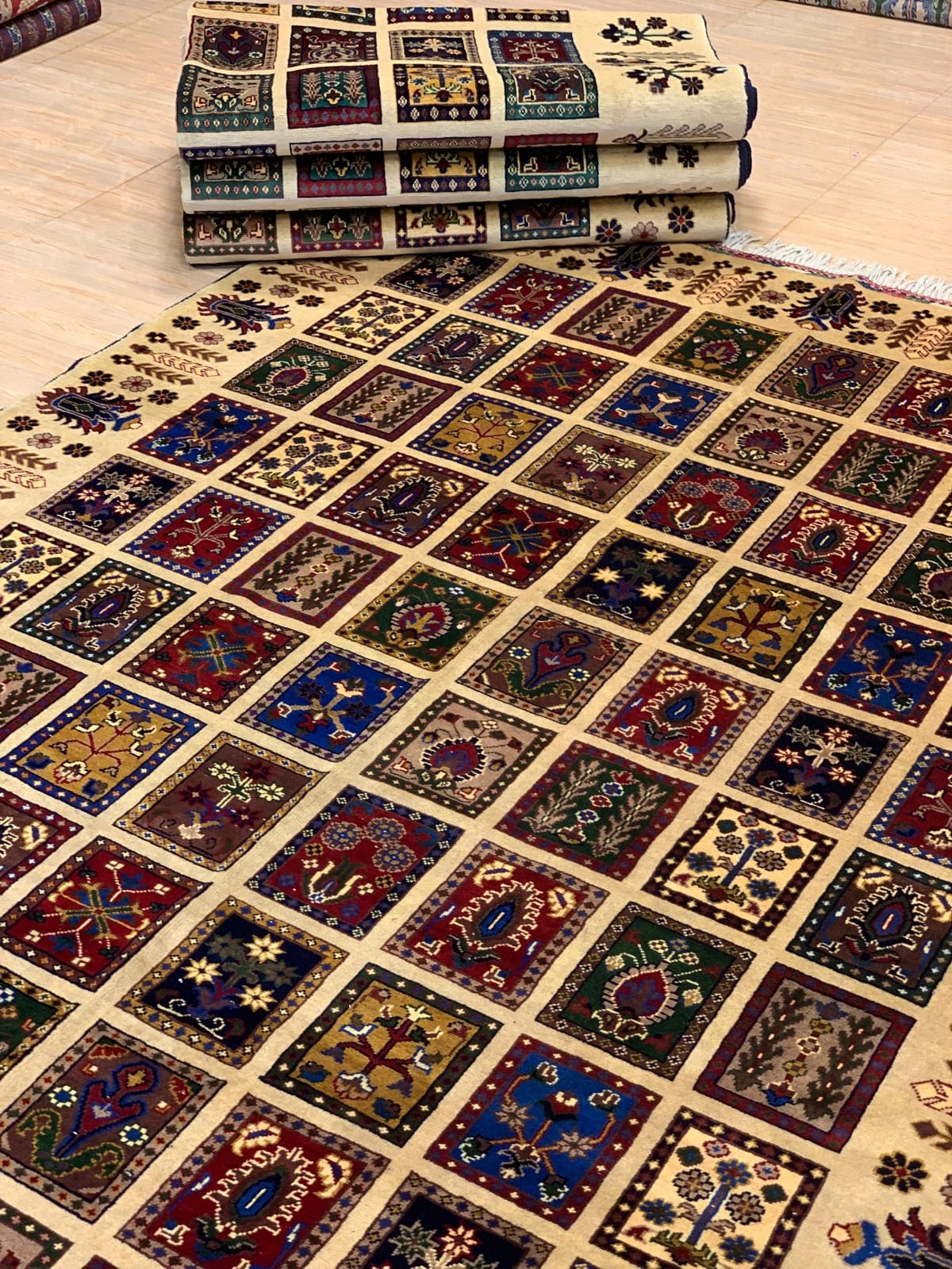 BALKHI HANDCRAFTED RUG | AMU STYLE |