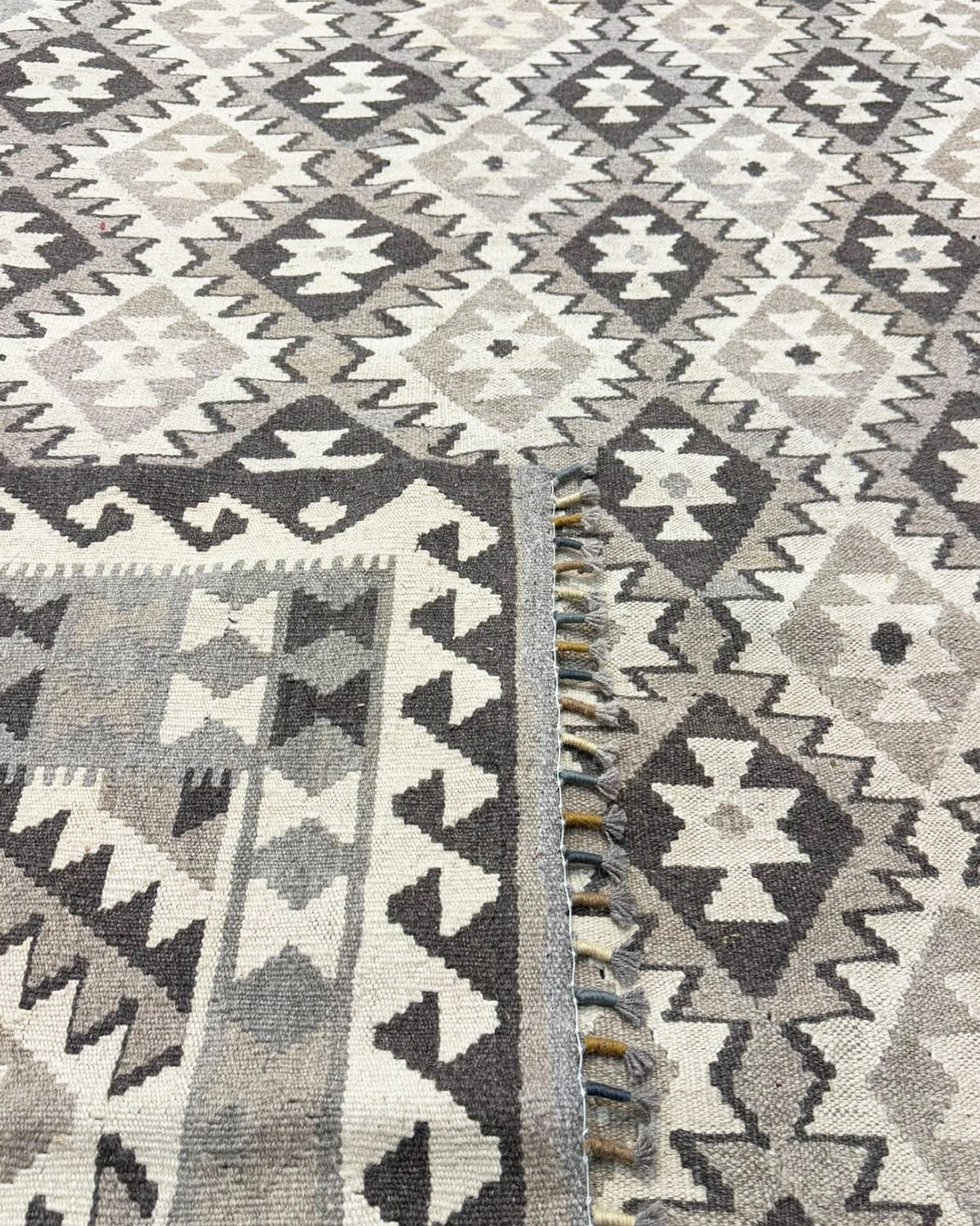 Natural Grey & Ivory Handwoven Kilim - 204cm × 284cm
